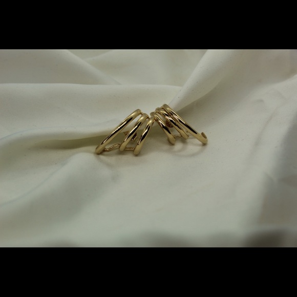 Hoops earrings - Picture 3 of 4